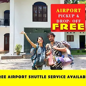 Airport Pearl Garden Transit Катунаяка